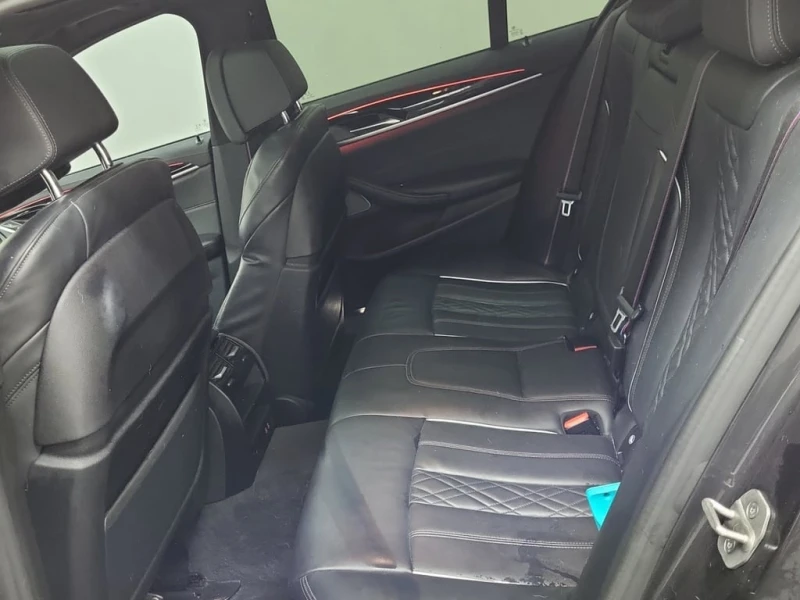 BMW 550  XDRIVE * CARFAX * БЕЗ ПЪРВОНАЧАЛНА ВНОСКА, снимка 12 - Автомобили и джипове - 53089254