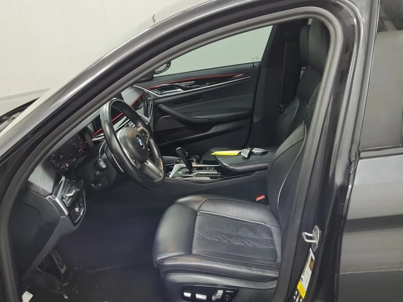 BMW 550  XDRIVE * CARFAX * БЕЗ ПЪРВОНАЧАЛНА ВНОСКА, снимка 5 - Автомобили и джипове - 53089254