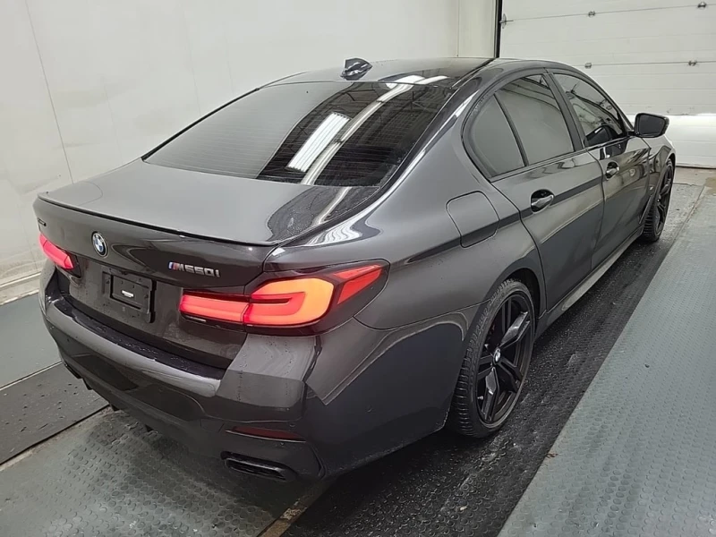 BMW 550  XDRIVE * CARFAX * БЕЗ ПЪРВОНАЧАЛНА ВНОСКА, снимка 3 - Автомобили и джипове - 53089254