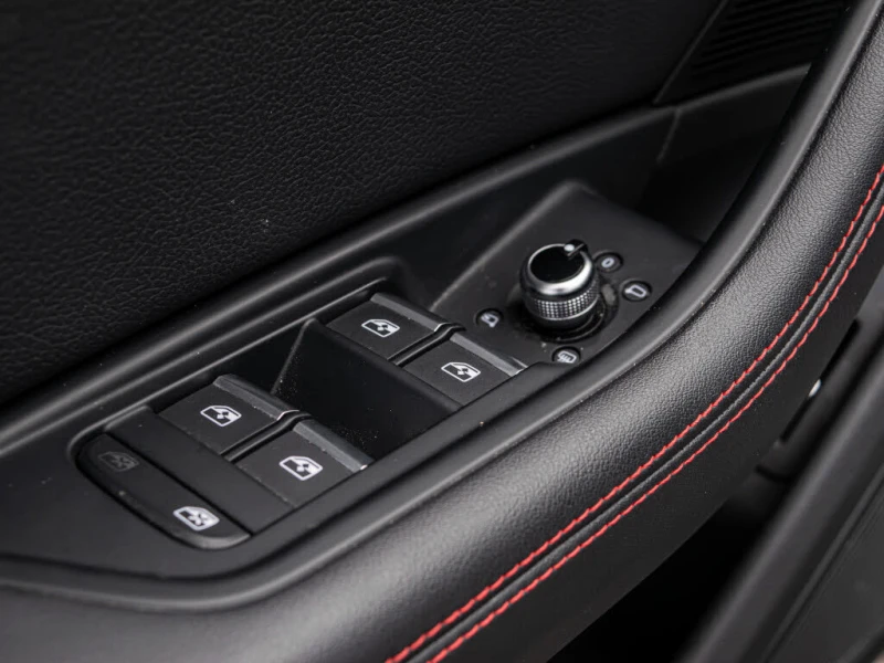 Audi A4 Quattro* Technik* АвтоКредит* (Цена до БГ), снимка 9 - Автомобили и джипове - 53356270