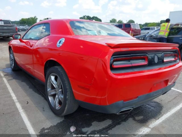 Dodge Challenger SXT - изображение 3