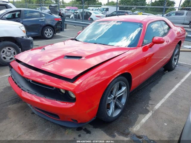 Dodge Challenger SXT - изображение 2