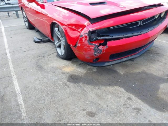 Dodge Challenger SXT - изображение 6