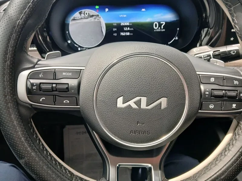 Kia K5 2.0 Signature, снимка 16 - Автомобили и джипове - 55739105