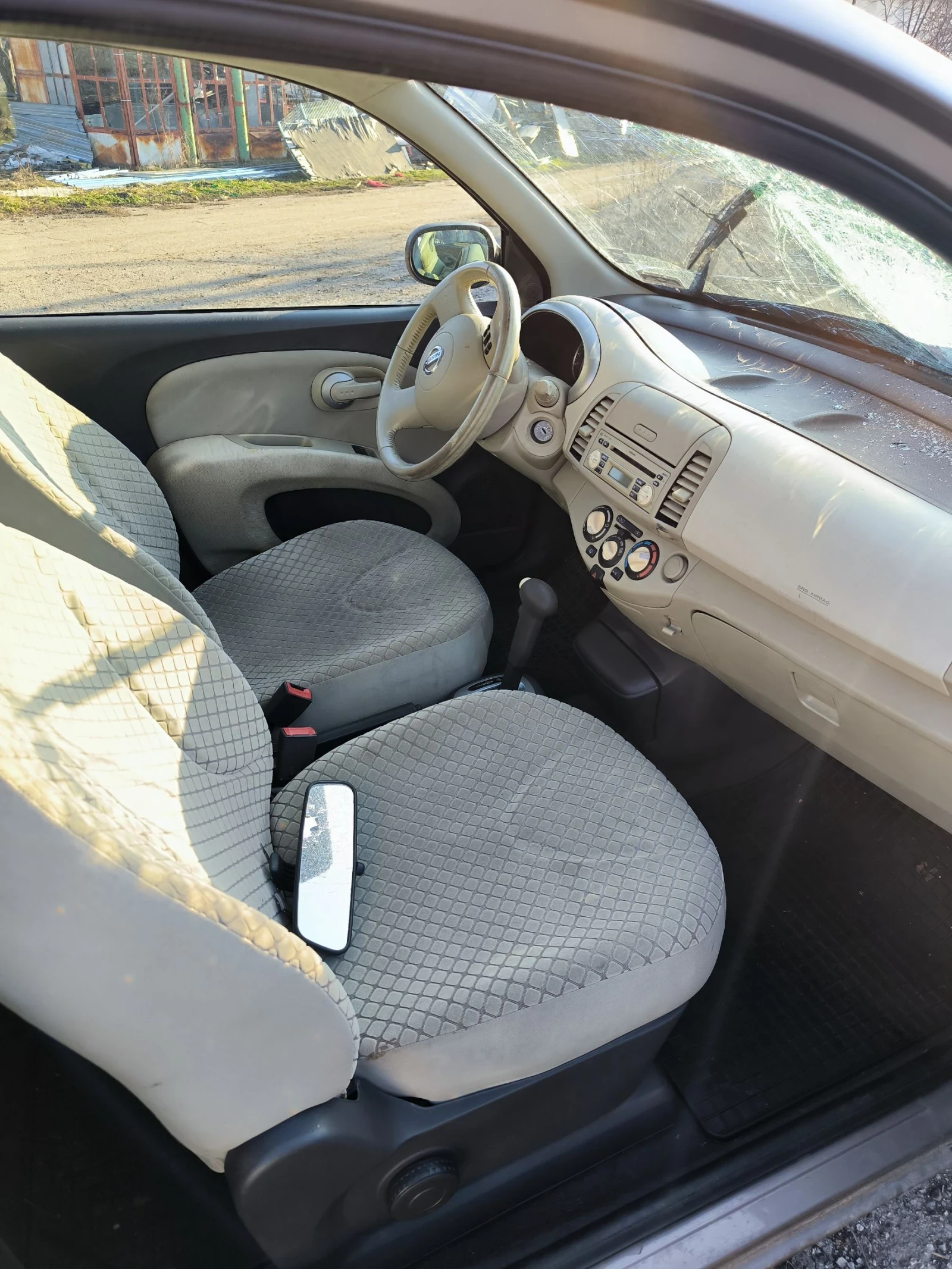Nissan Micra  - изображение 5