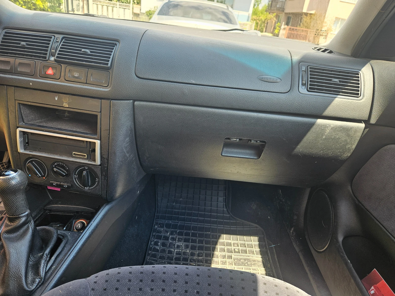 VW Golf IV 1.6 - изображение 7