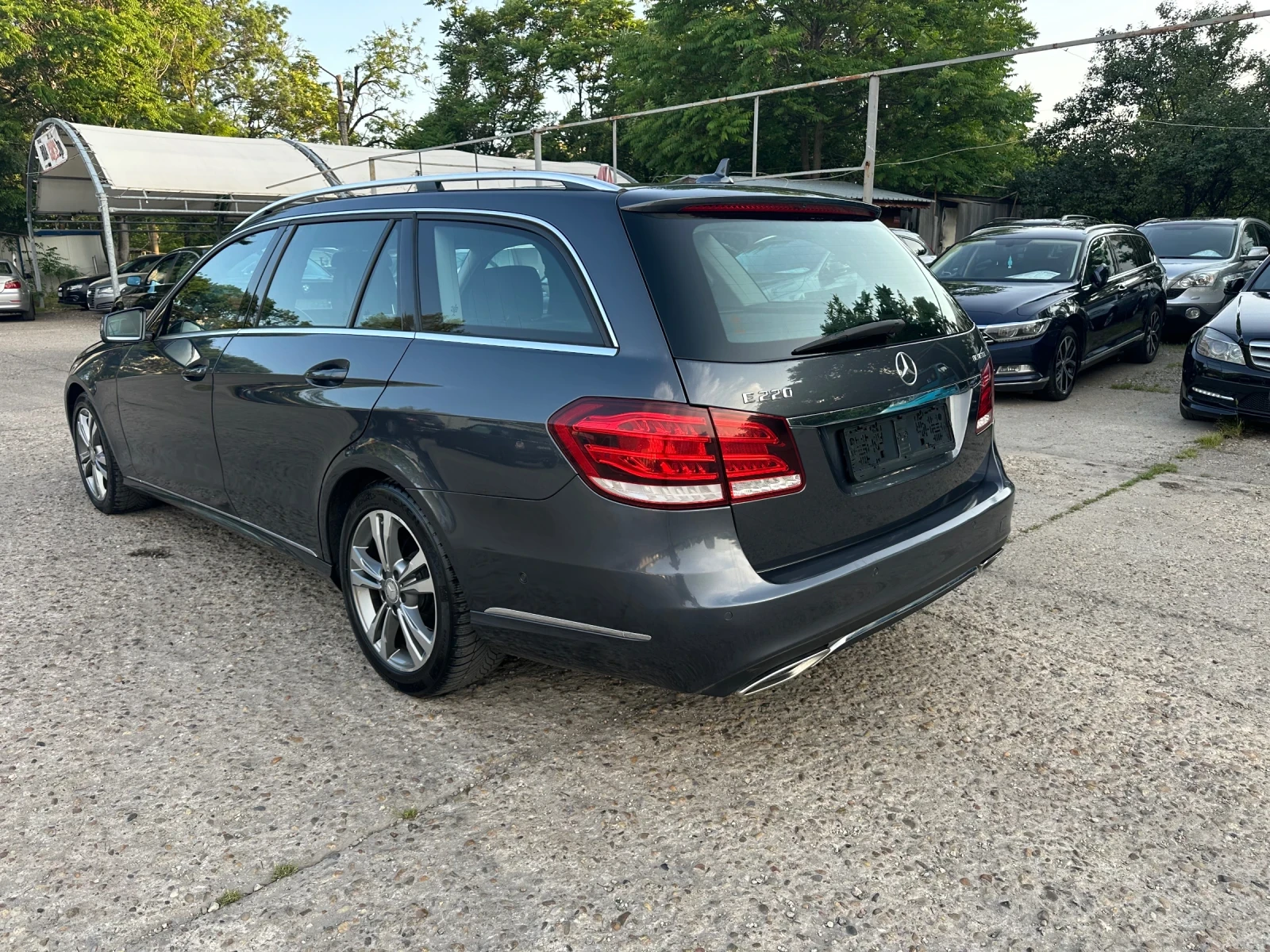 Mercedes-Benz E 220 E 220 / 4 MATIC  - изображение 6
