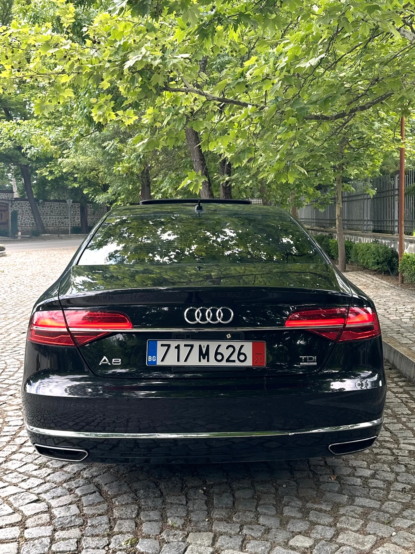 Audi A8 MATRIX  - изображение 2