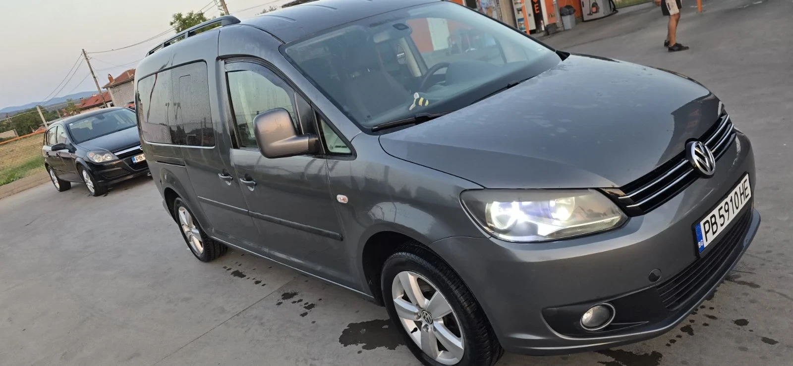 VW Caddy Maxi - изображение 2
