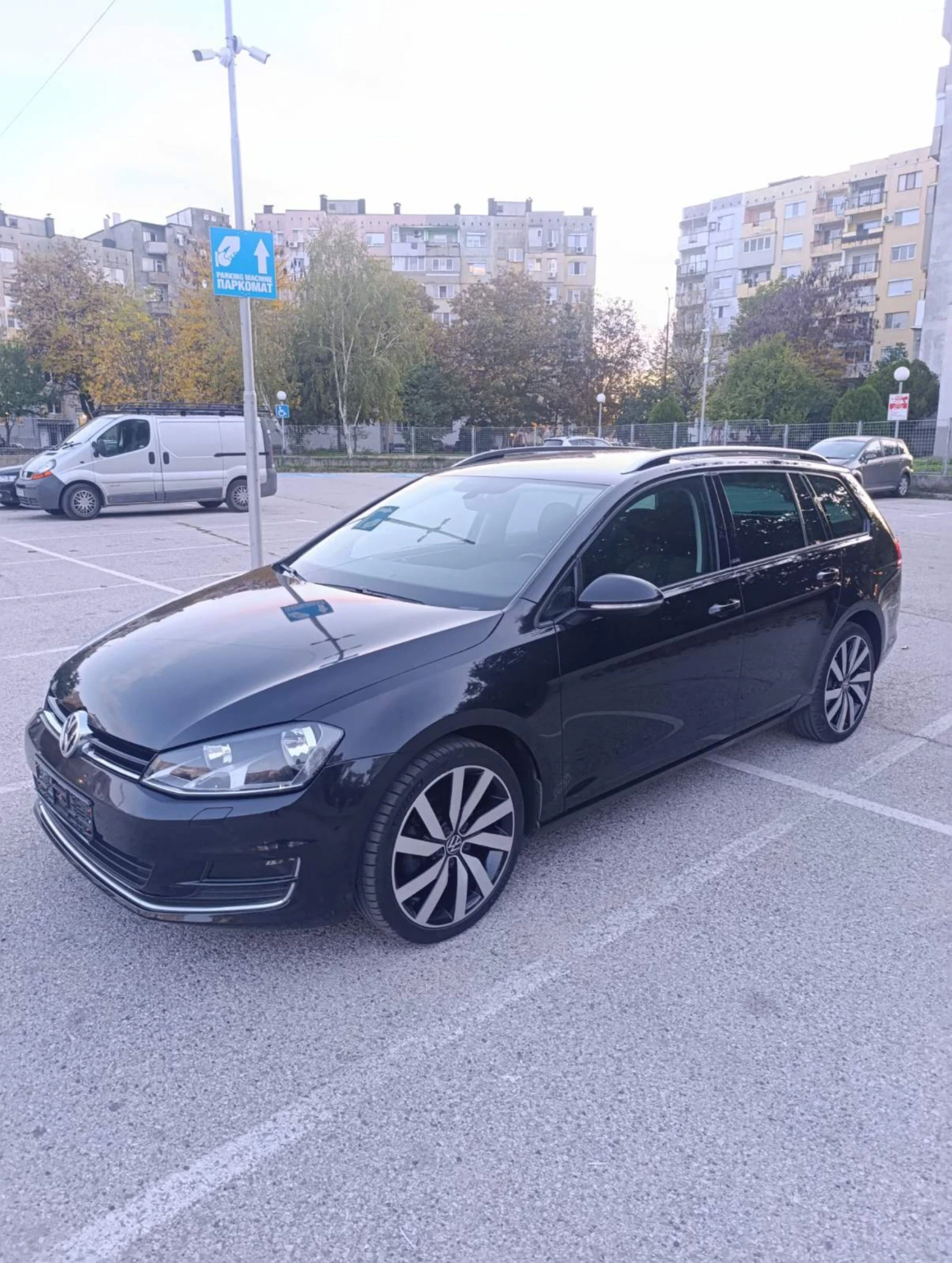 VW Golf 1.6TDI ALLSTAR , снимка 13 - Автомобили и джипове - 54160503