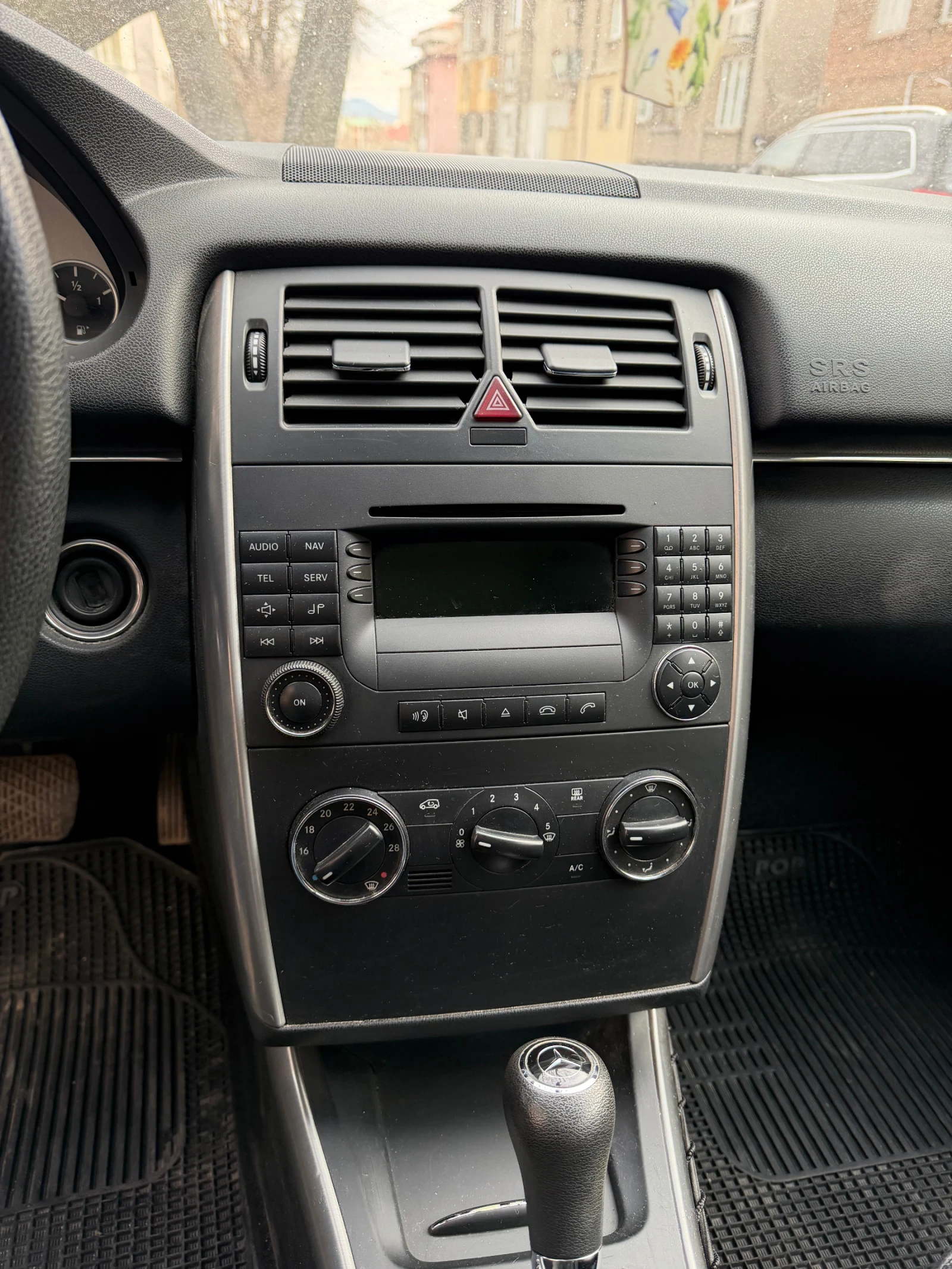 Mercedes-Benz B 180, снимка 8 - Автомобили и джипове - 54487847