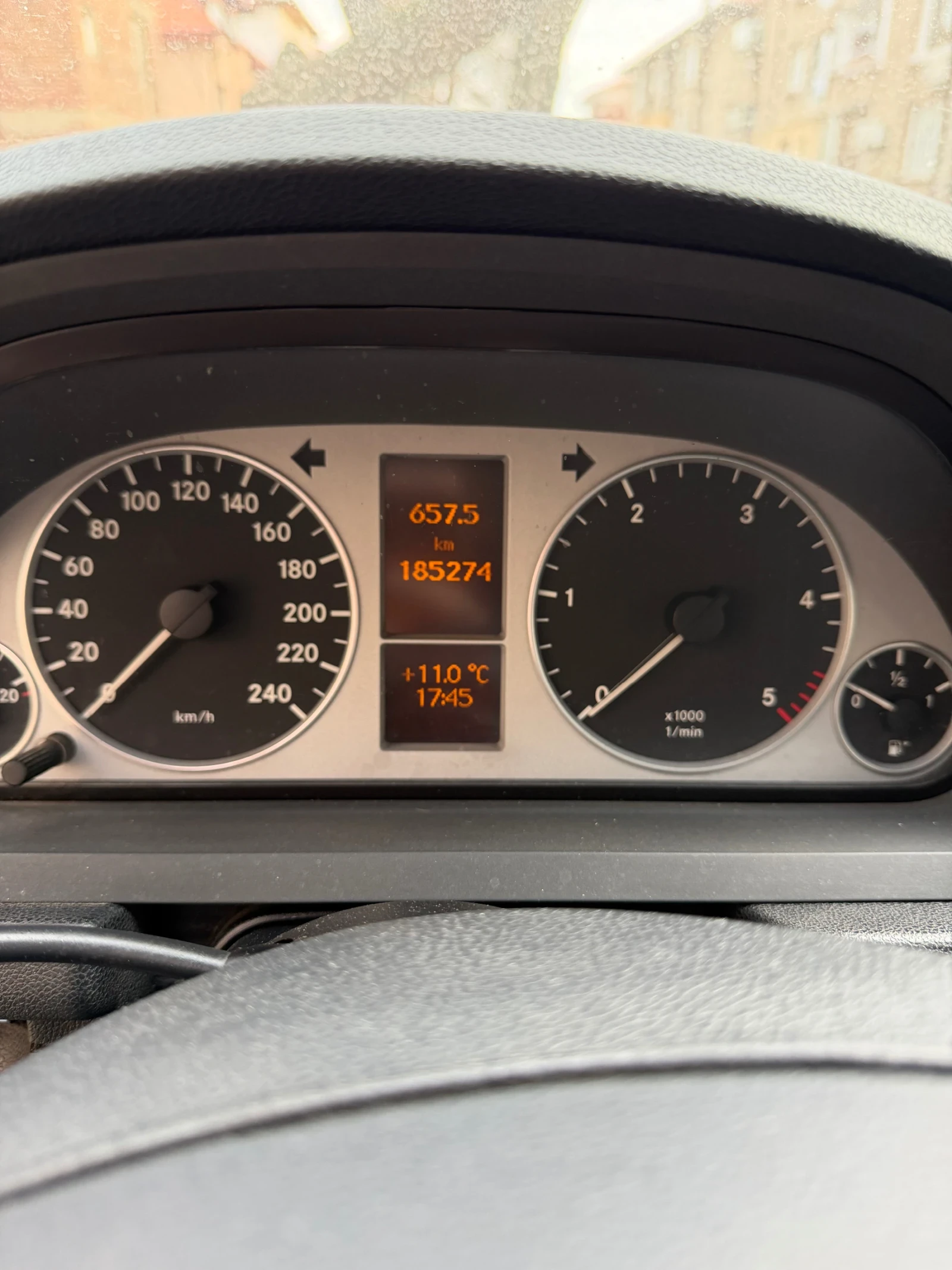 Mercedes-Benz B 180, снимка 7 - Автомобили и джипове - 54487847