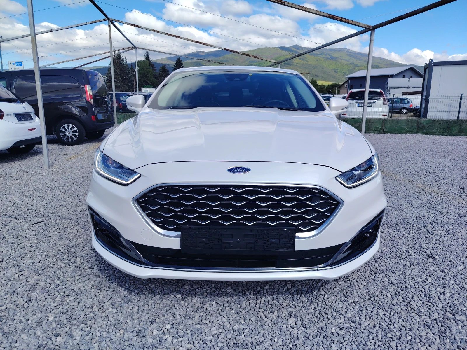 Ford Mondeo 2.0 Hybrid Vignale Face Lift , снимка 2 - Автомобили и джипове - 54582234