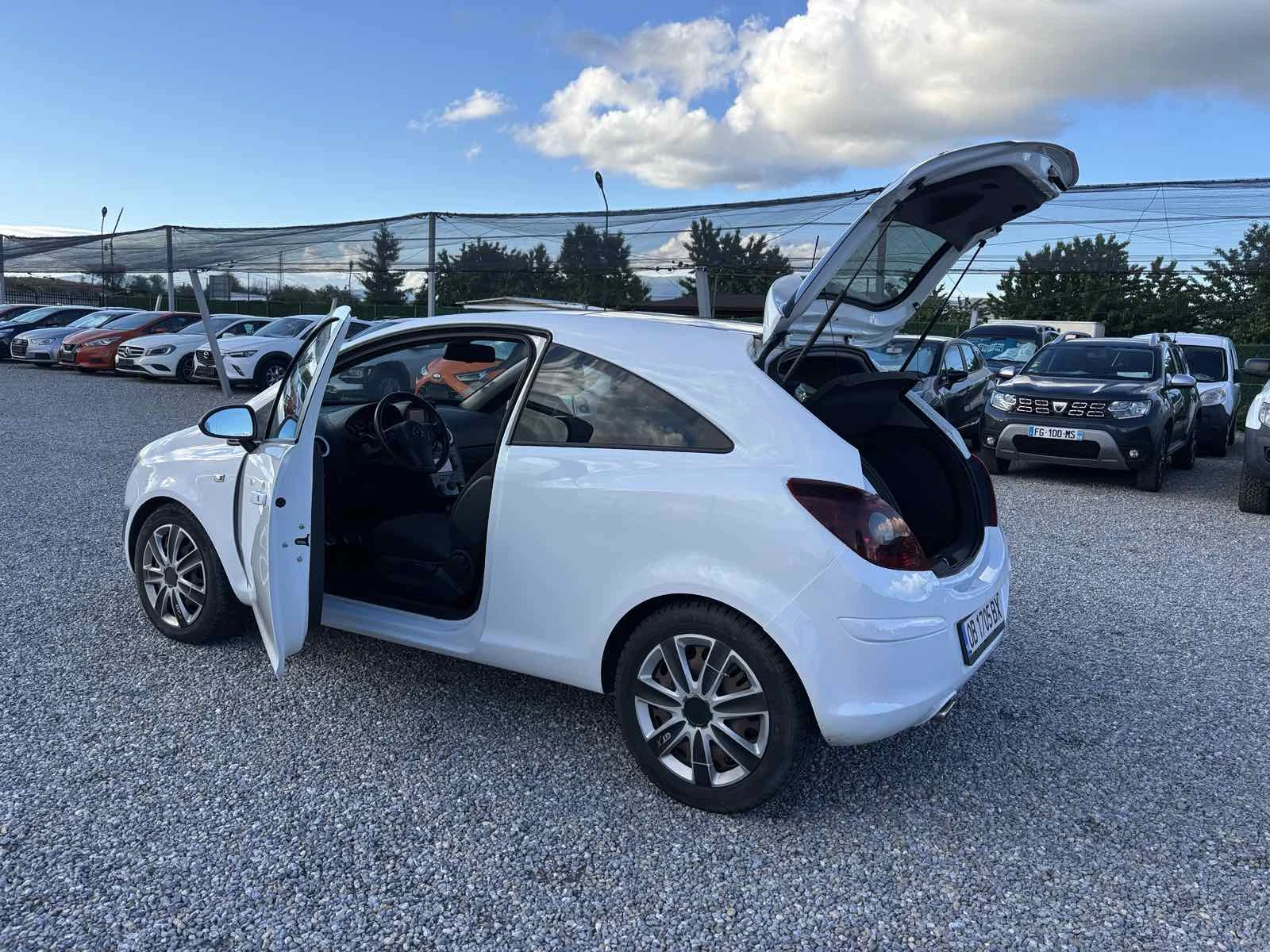 Opel Corsa 1.7, 131.кс, снимка 8 - Автомобили и джипове - 54878643