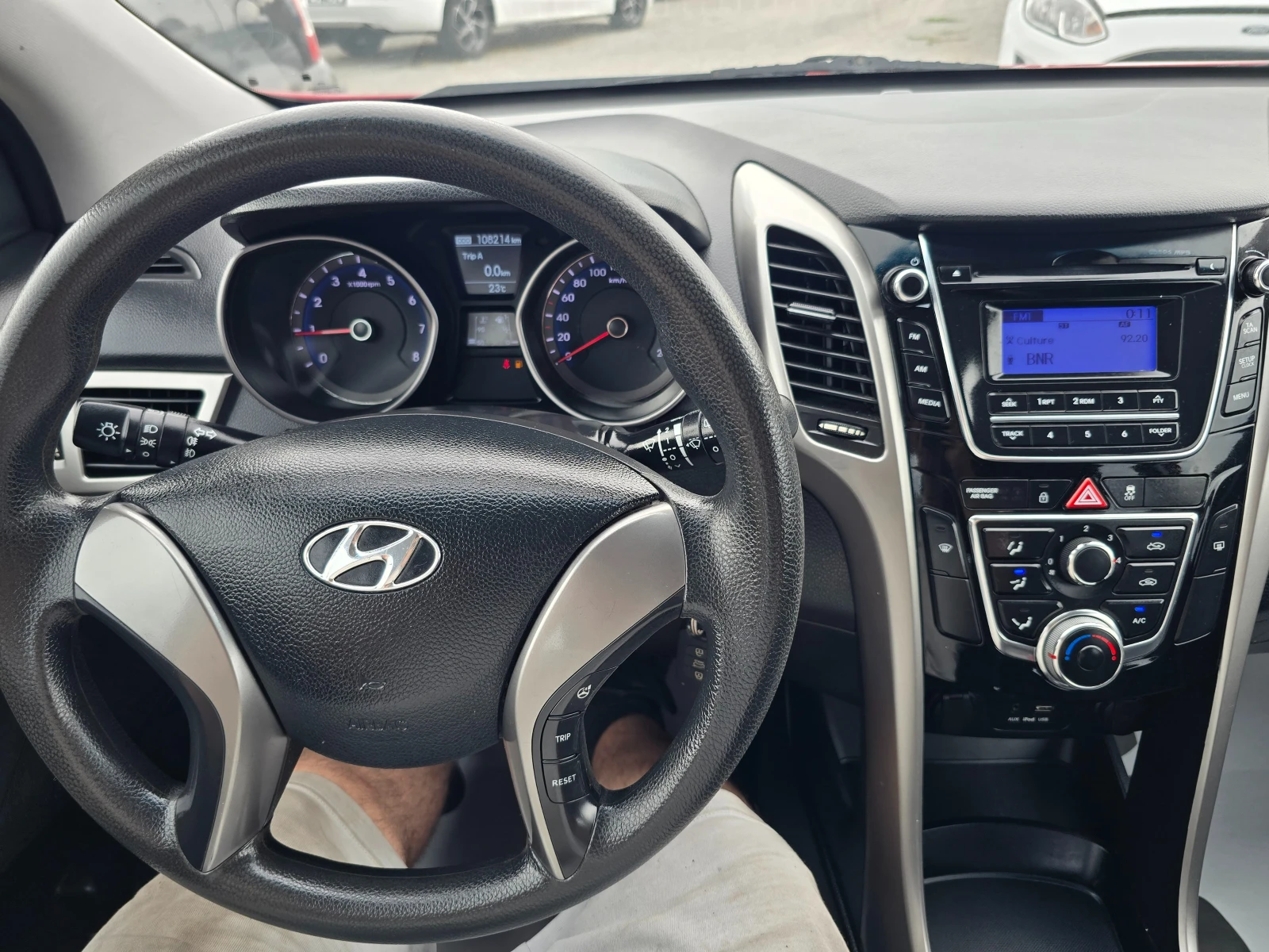 Hyundai I30 1.4I-100K.C-EURO6, снимка 13 - Автомобили и джипове - 54944259