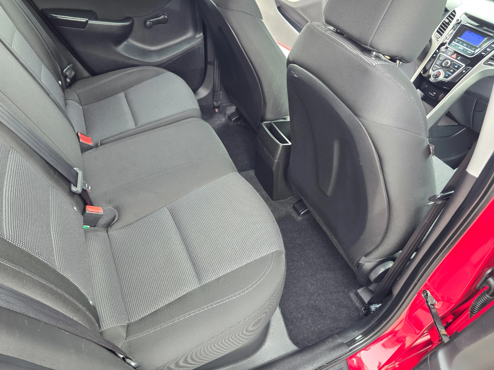Hyundai I30 1.4I-100K.C-EURO6, снимка 10 - Автомобили и джипове - 54944259