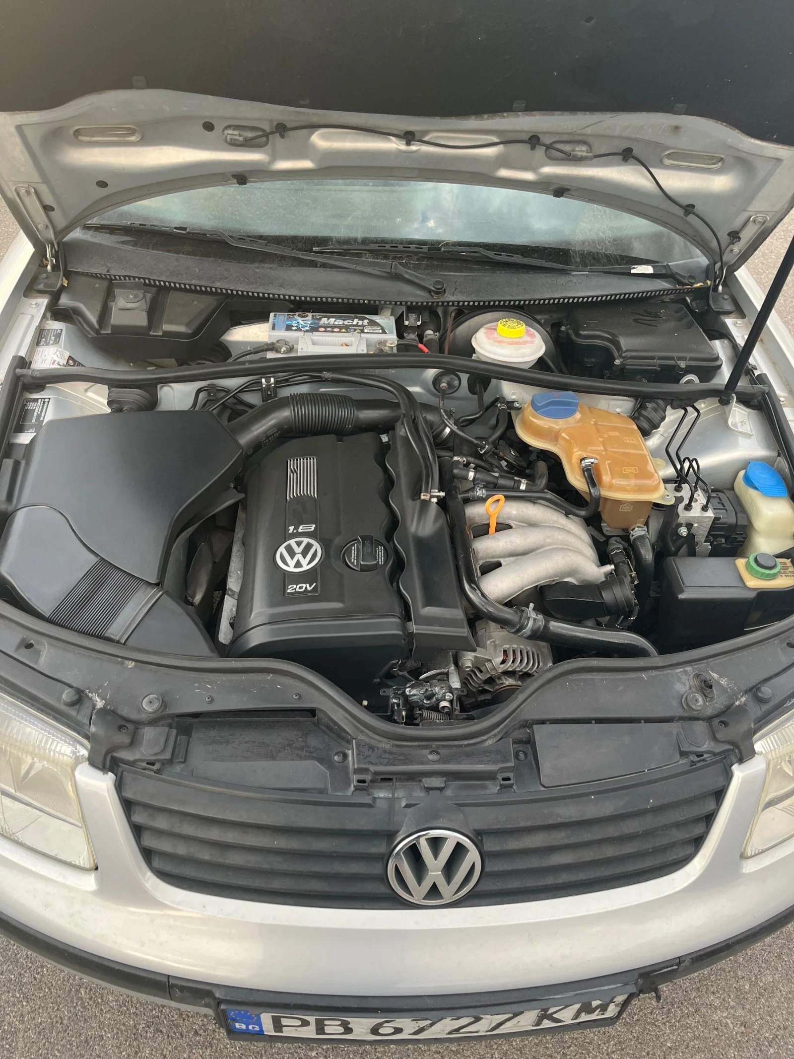 VW Passat 1.8, снимка 5 - Автомобили и джипове - 55780739