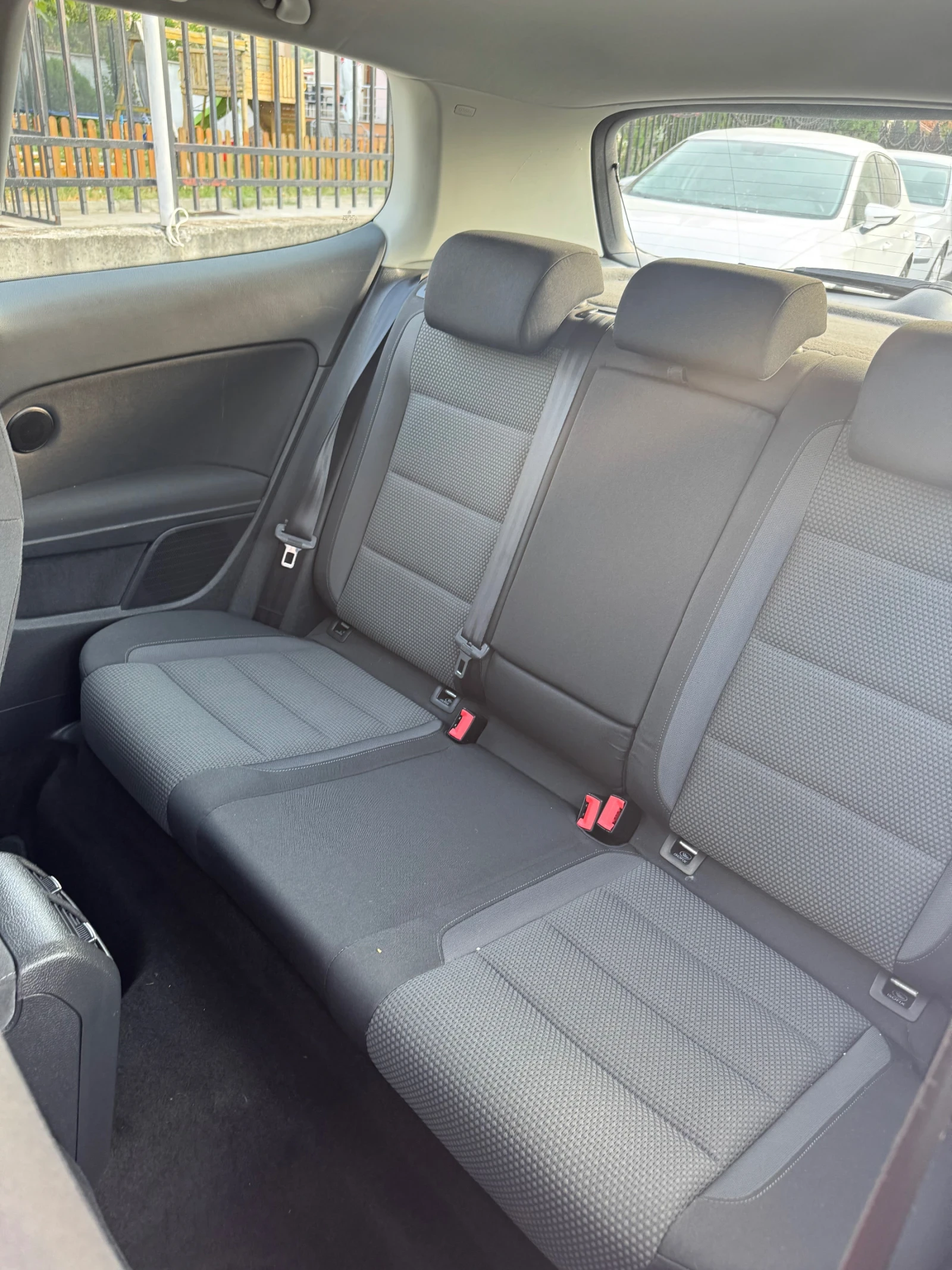 VW Golf 1.4 tsi , снимка 7 - Автомобили и джипове - 55825548