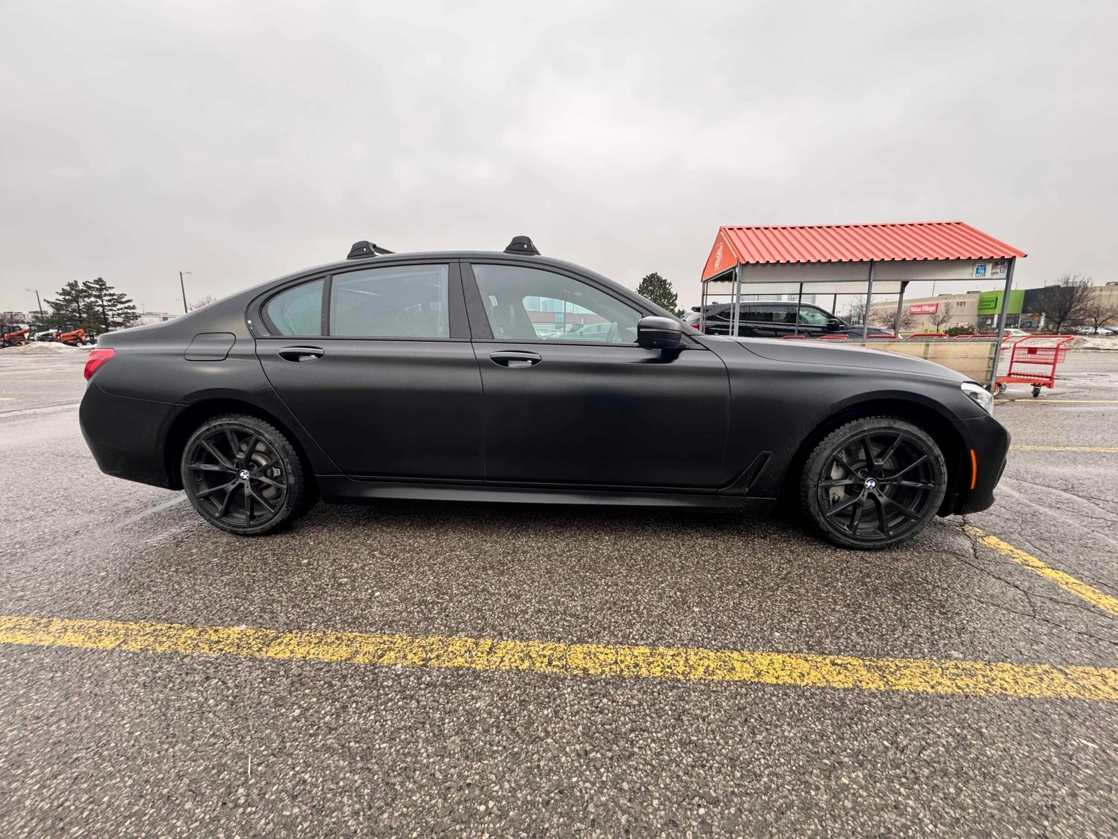 BMW 750 * 750i xDrive * CARFAX * ЦЕНА ДО БГ, снимка 3 - Автомобили и джипове - 55951714