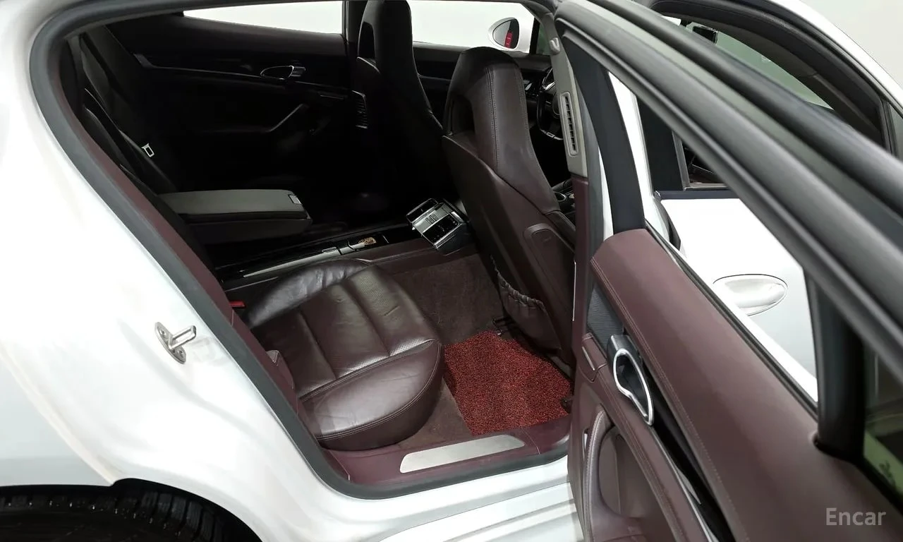 Porsche Panamera * 3.0 Diesel * ЦЕНА ДО БГ, снимка 16 - Автомобили и джипове - 56022628