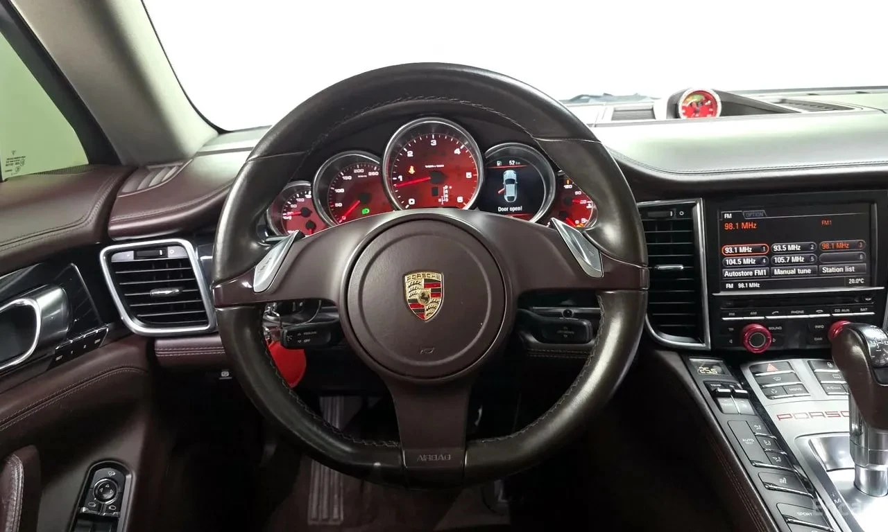Porsche Panamera * 3.0 Diesel * ЦЕНА ДО БГ, снимка 9 - Автомобили и джипове - 56022628