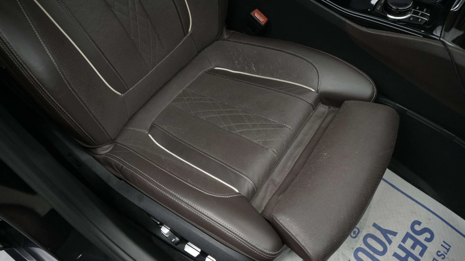 BMW 540 * 540i 540i xDrive Sedan * CARFAX * , снимка 11 - Автомобили и джипове - 56063077