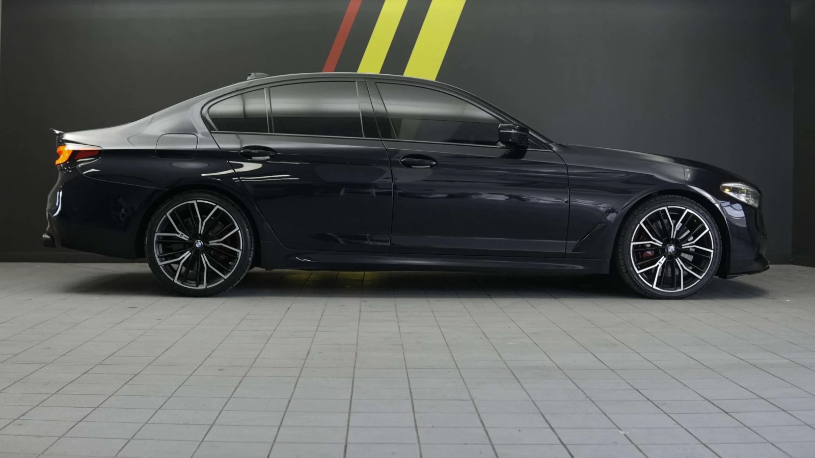 BMW 540 * 540i 540i xDrive Sedan * CARFAX * , снимка 5 - Автомобили и джипове - 56063077