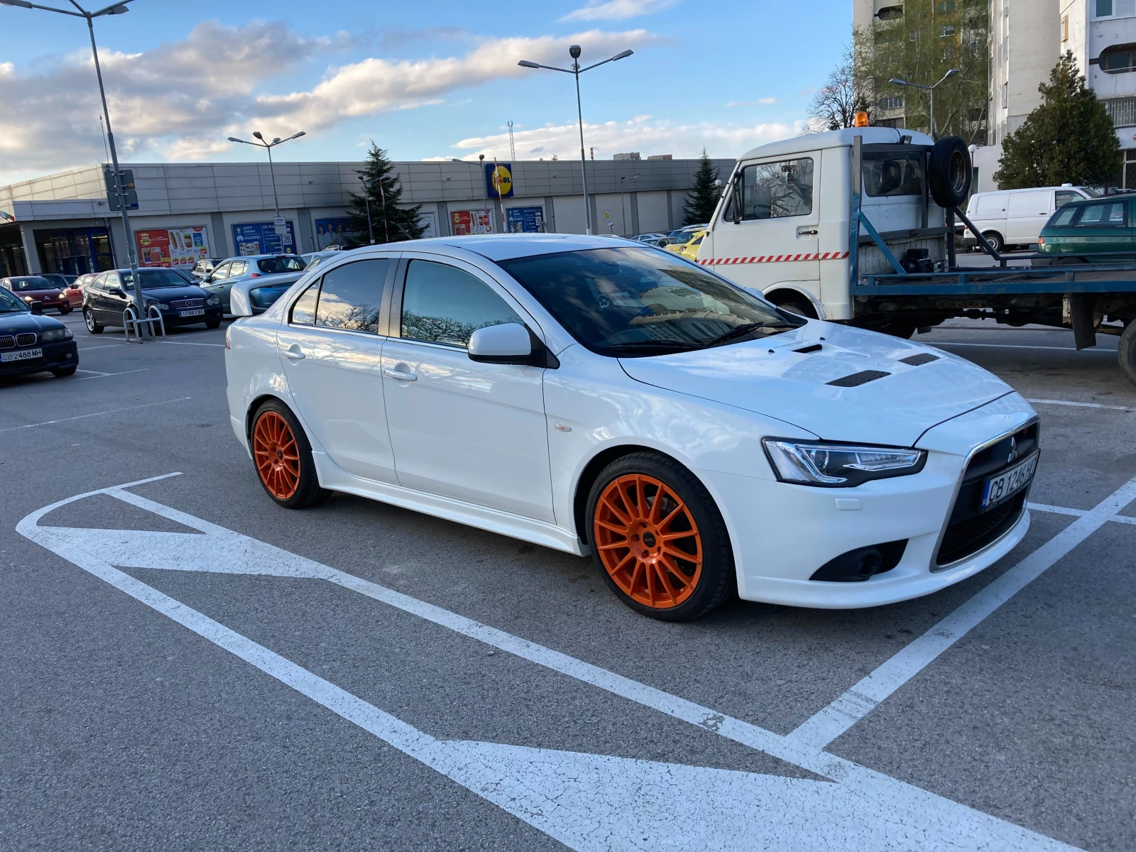 Mitsubishi Lancer