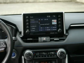 Toyota Rav4 XLE XYBRID AWD FULL/PANORAMA/360CAM, снимка 9