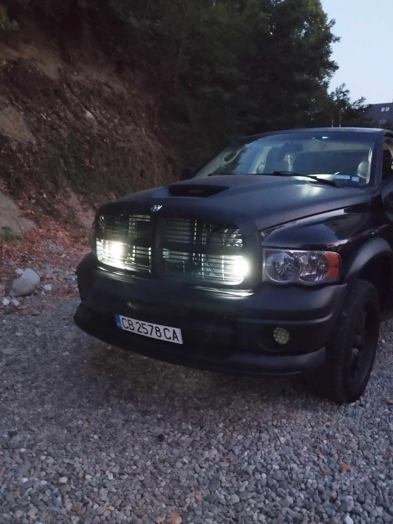 Dodge RAM 1500, снимка 14 - Автомобили и джипове - 47345924