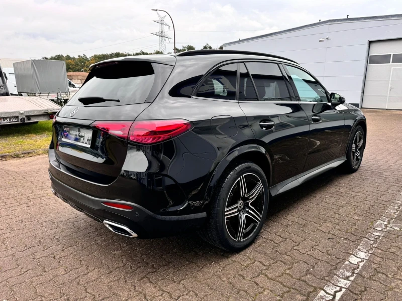 Mercedes-Benz GLC 200 AMG, снимка 3 - Автомобили и джипове - 47542342