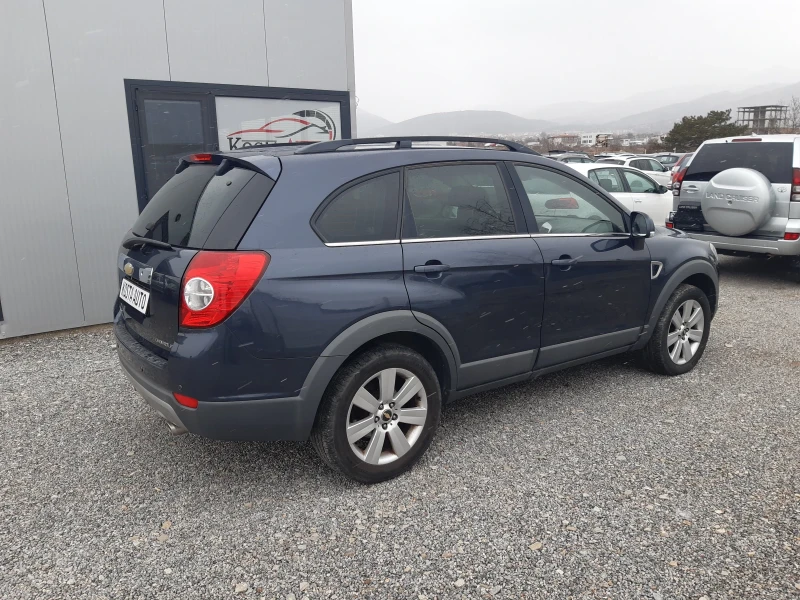 Chevrolet Captiva като нова , снимка 3 - Автомобили и джипове - 49158542