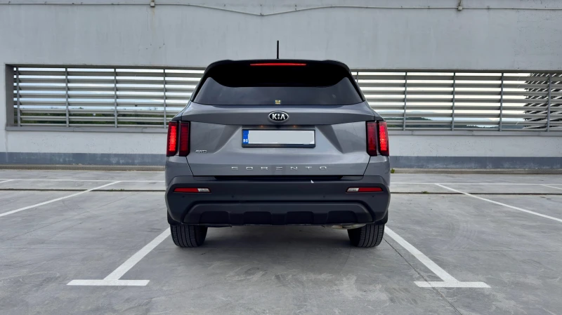 Kia Sorento 2.5 53000км, снимка 4 - Автомобили и джипове - 52671684