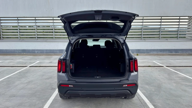 Kia Sorento 2.5 53000км, снимка 5 - Автомобили и джипове - 52671684