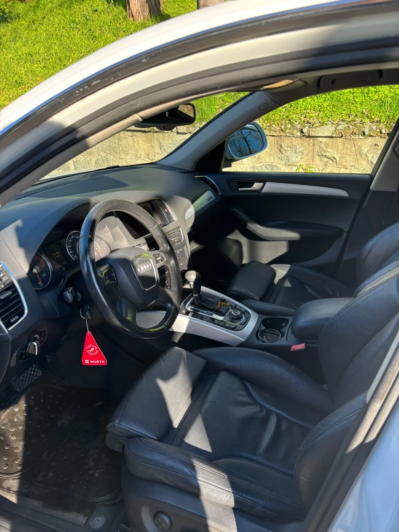 Audi Q5, снимка 4 - Автомобили и джипове - 52751427