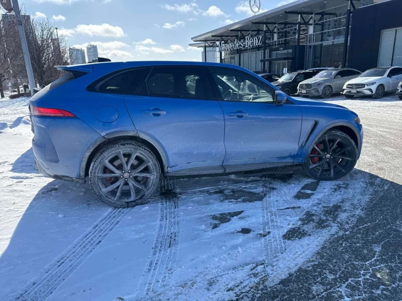 Jaguar F-PACE * SVR * CARFAX * ЦЕНА ДО БГ, снимка 3 - Автомобили и джипове - 53528525