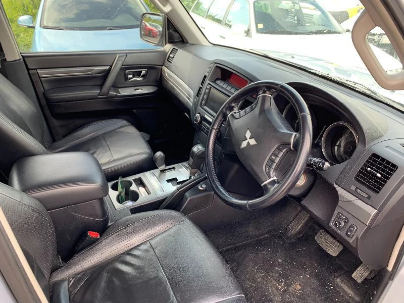 Mitsubishi Pajero IV,3.2Di-D,SHOGUN,7-местен,Xenon,170 кс., снимка 9 - Автомобили и джипове - 25375120