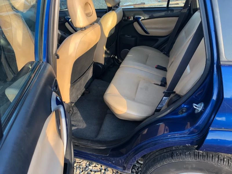 Toyota Rav4 2.0d4d Франция, снимка 11 - Автомобили и джипове - 45090065