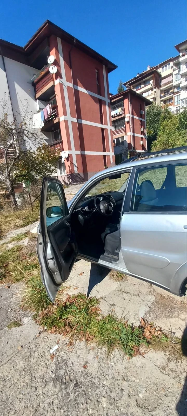 Toyota Rav4, снимка 8 - Автомобили и джипове - 47792009