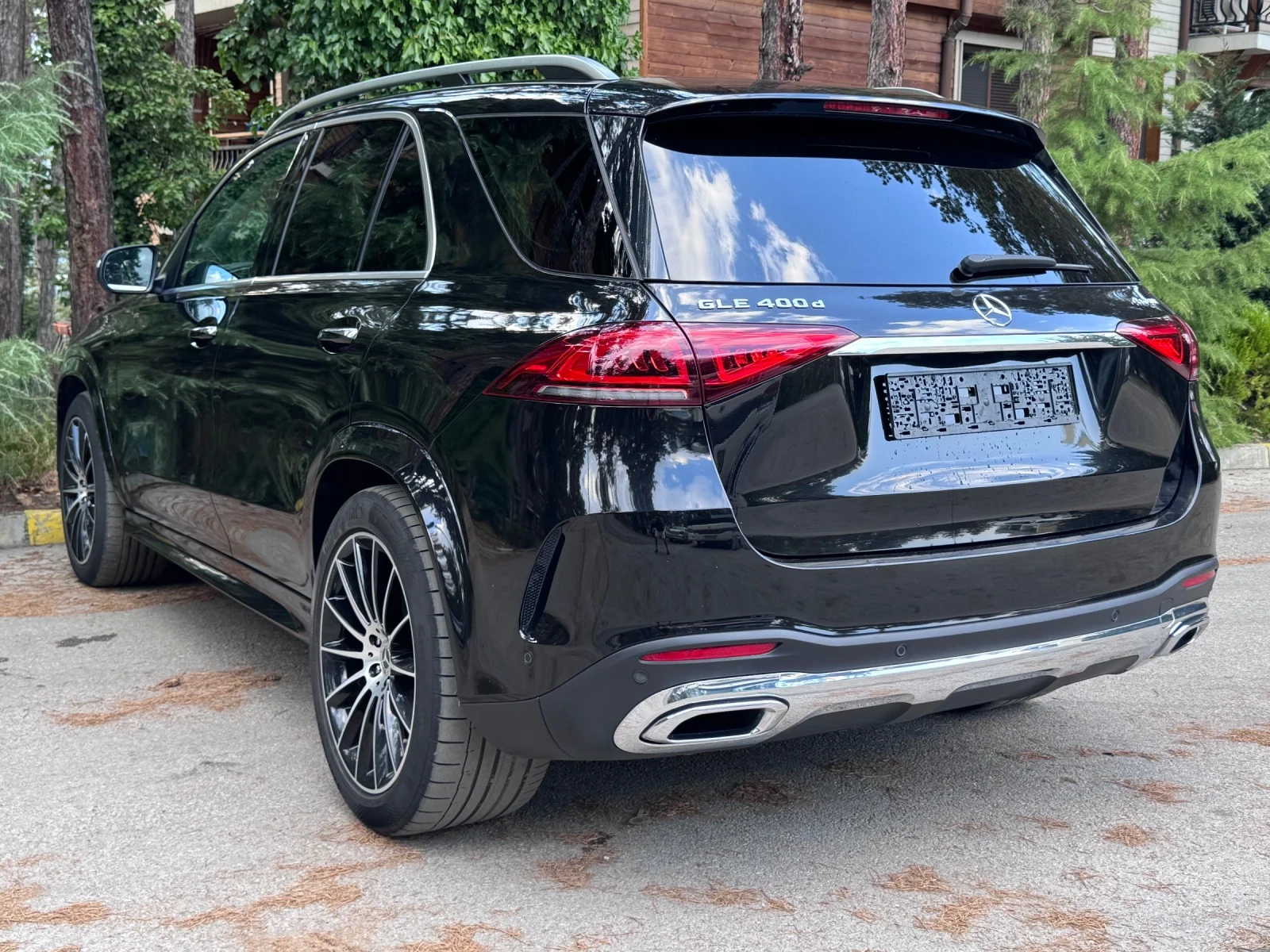 Mercedes-Benz GLE 400 ///AMG/// AIRMATIC* PANO* 360* BURMESTER - изображение 5