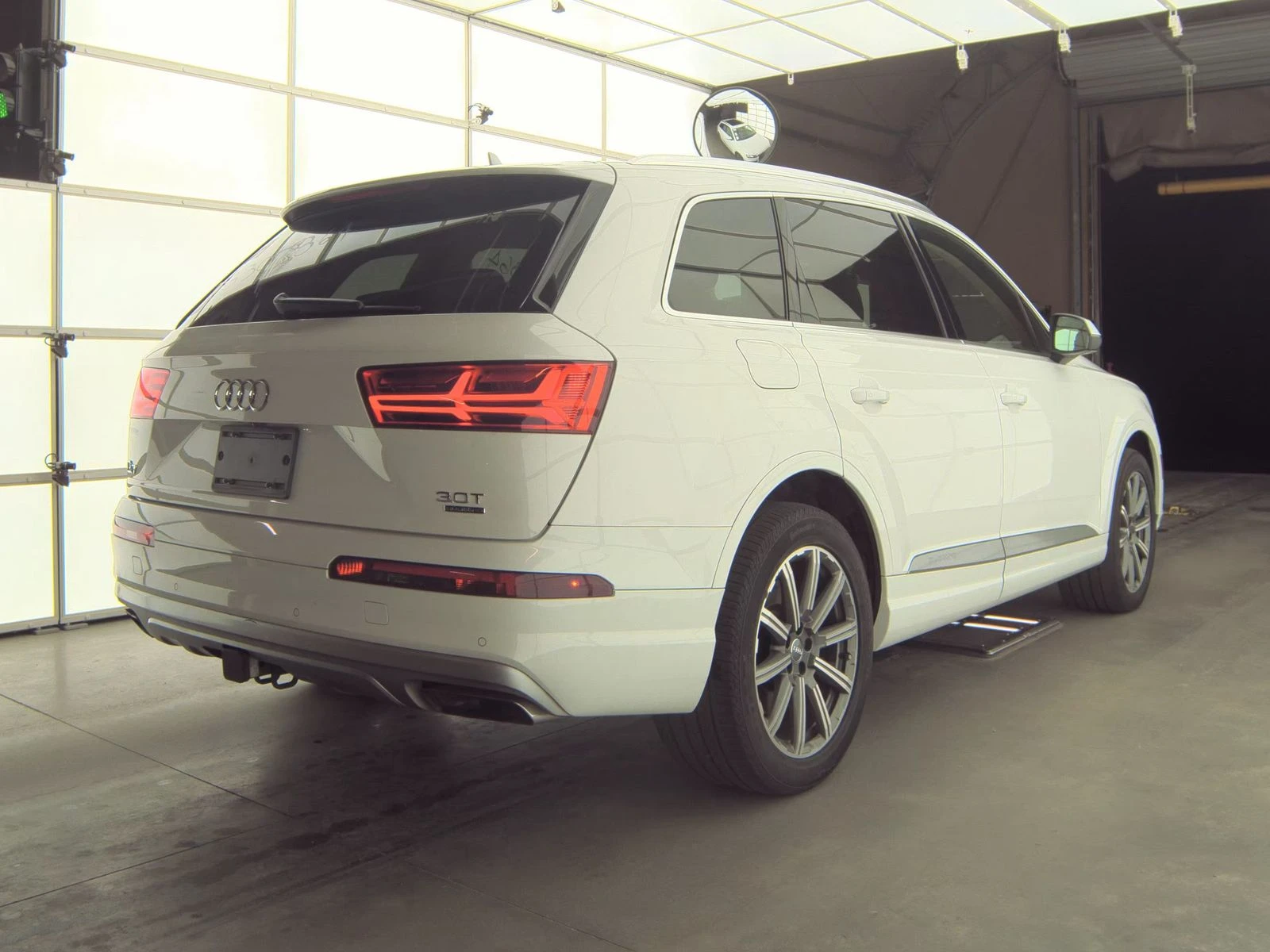 Audi Q7 3.0T Prestige - изображение 6
