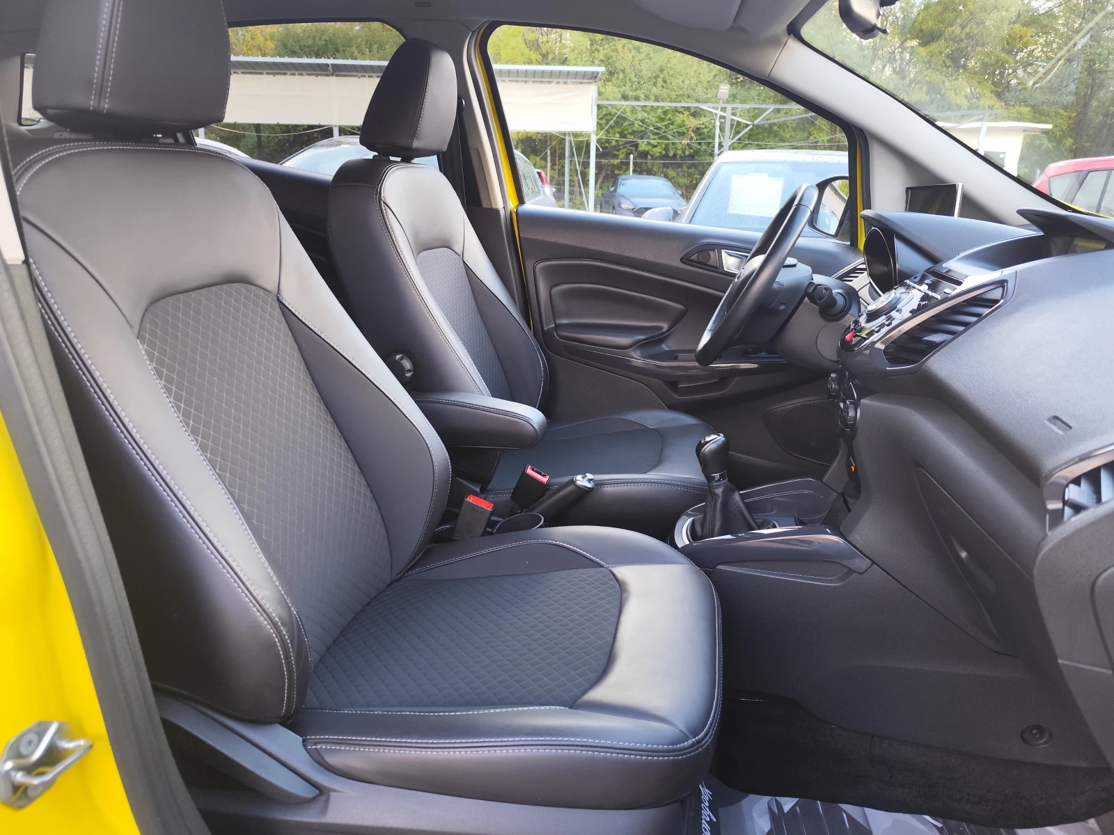 Ford EcoSport 1.5i* PLUS* LED* * 48.000km* EURO-6B*  | Mobile.bg   12