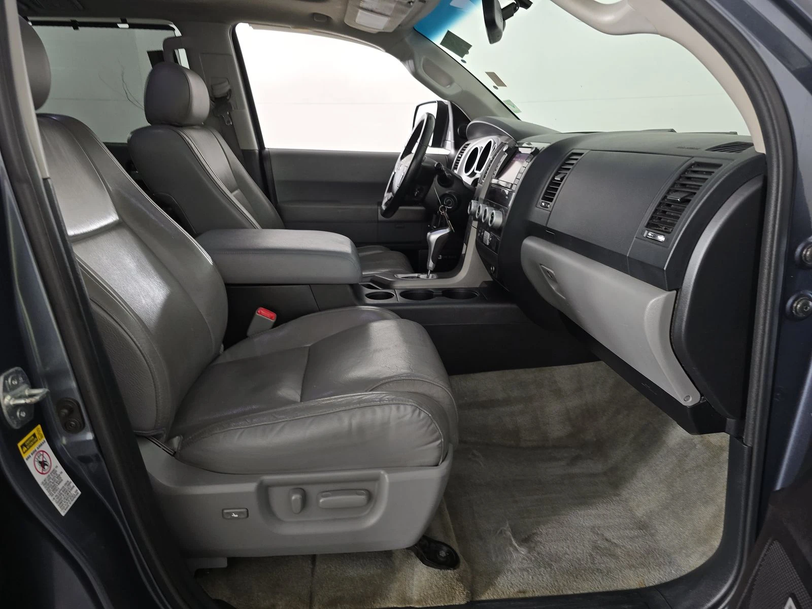 Toyota Sequoia Limited* АВТОКРЕДИТ - изображение 8