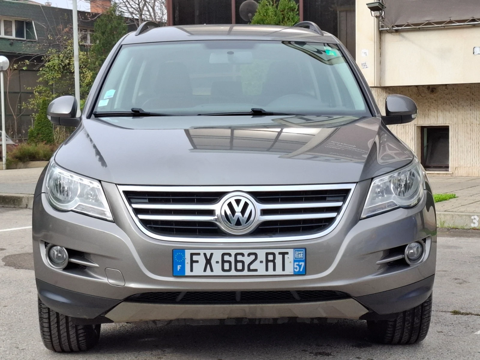 VW Tiguan 2.0TDI 140HP * 4X4 * КЛИМАТИК * EURO 4 *  - изображение 6