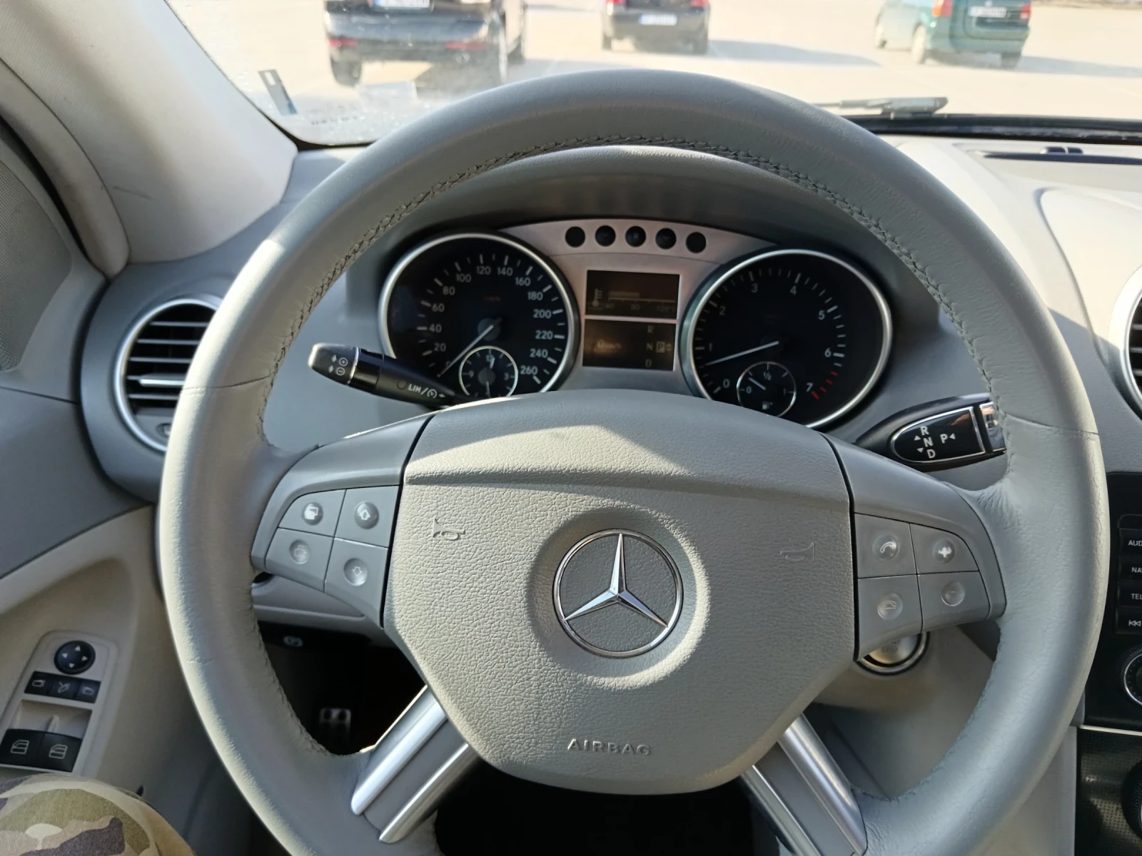 Mercedes-Benz ML 350, снимка 7 - Автомобили и джипове - 53770301