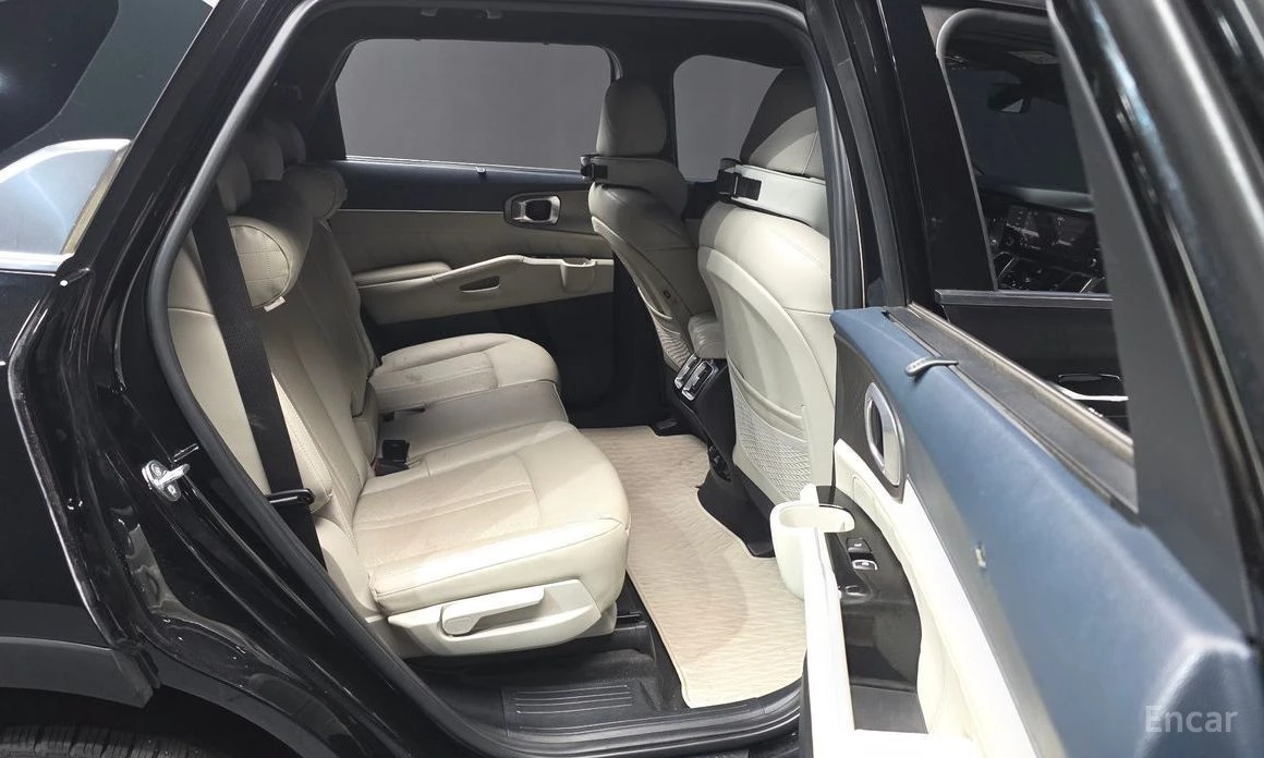 Kia Sorento, снимка 12 - Автомобили и джипове - 54248548