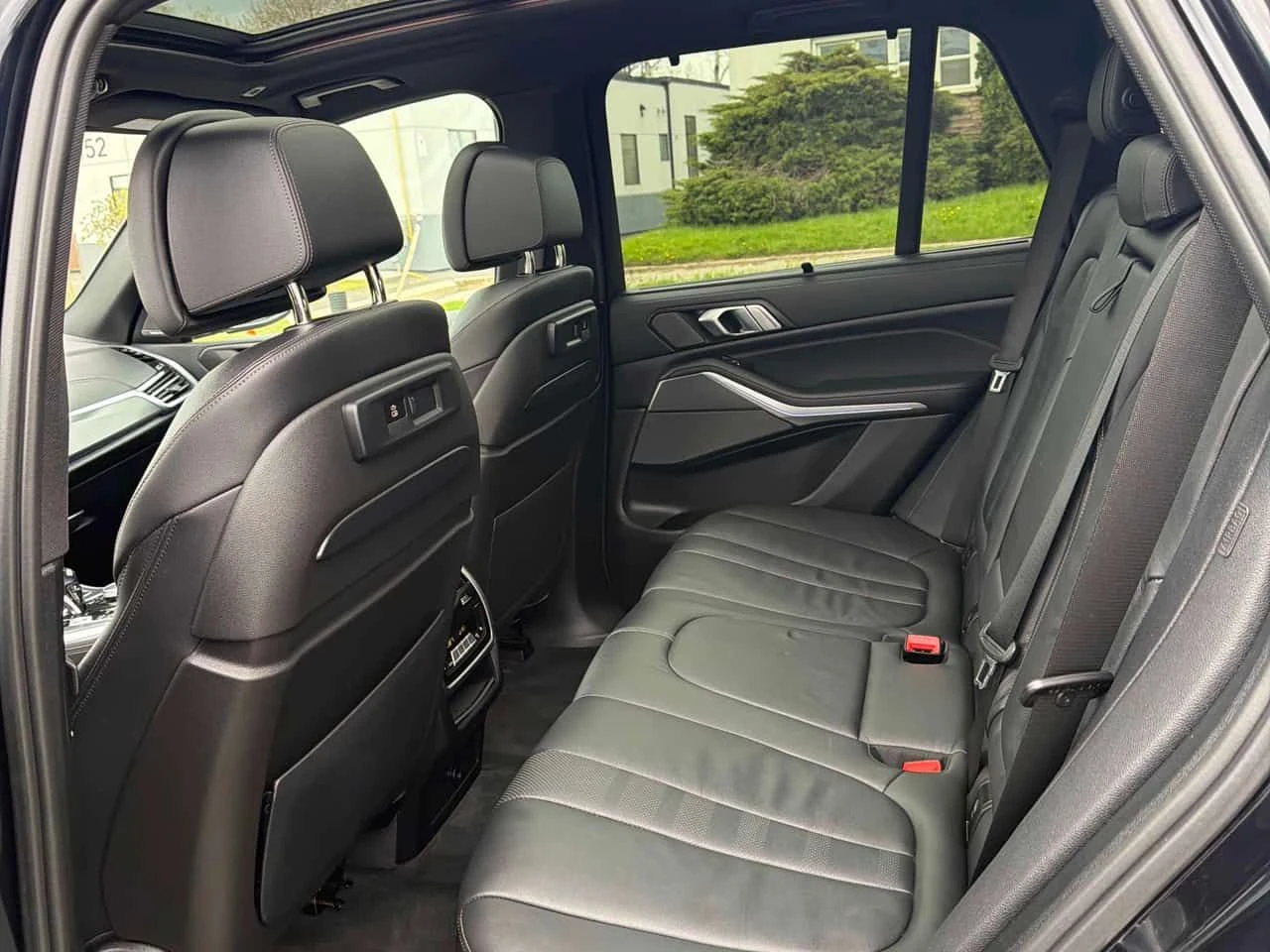 BMW X5 * xDrive40i * ПОДГРЕВИ * 360 * PANO * H/K, снимка 11 - Автомобили и джипове - 54393603