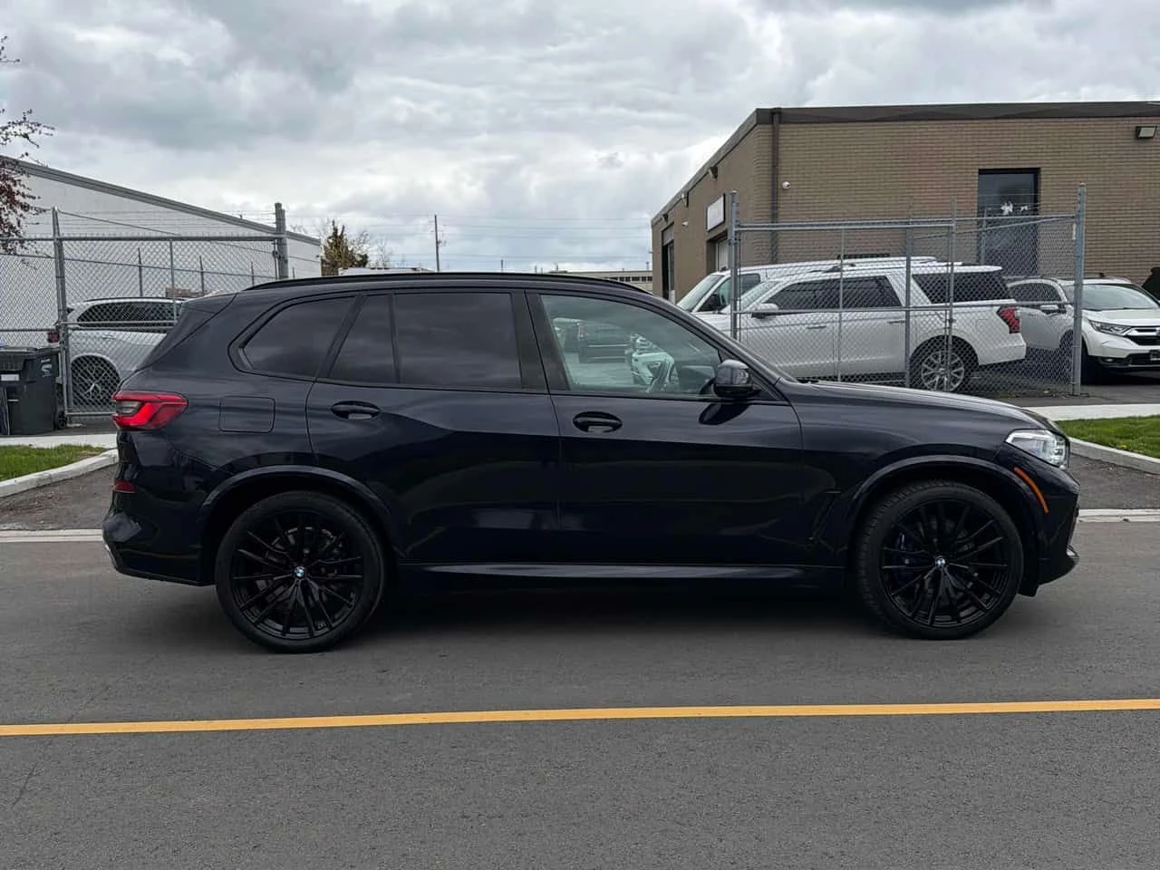BMW X5 * xDrive40i * ПОДГРЕВИ * 360 * PANO * H/K, снимка 3 - Автомобили и джипове - 54393603