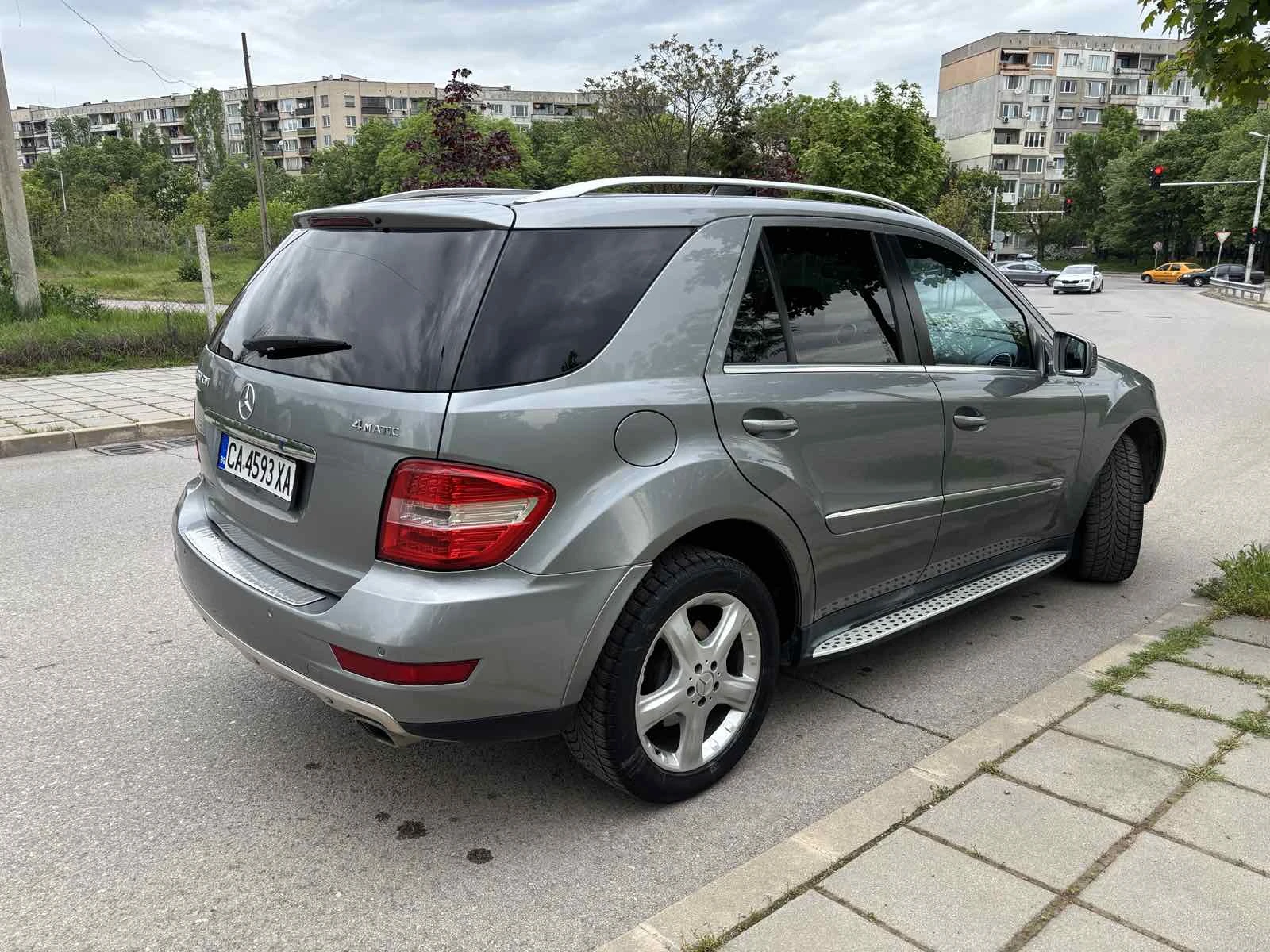 Mercedes-Benz ML 350 CDI 4-MATIC AMG Line, снимка 6 - Автомобили и джипове - 54747774