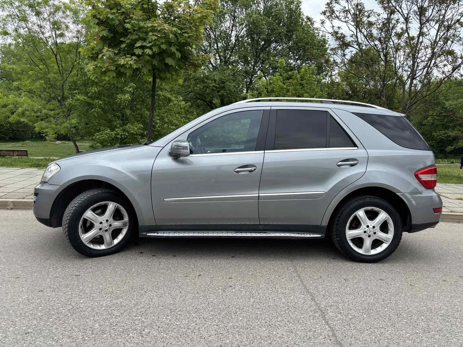 Mercedes-Benz ML 350 CDI 4-MATIC AMG Line, снимка 3 - Автомобили и джипове - 54747774